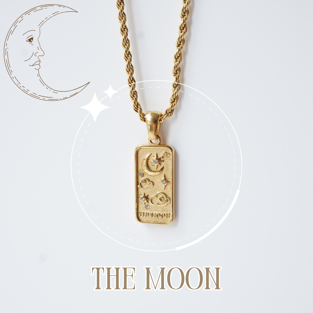 Moon 18K Gold Sculptures Tarot Neck Chain